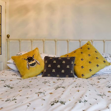Plum Cottage Castle Cary Bagian luar foto